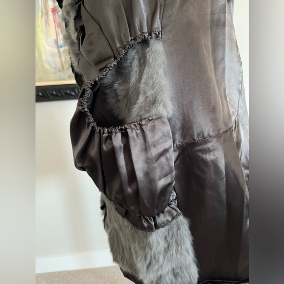 Vintage D&G RABBIT FUR VEST - Picture 9 of 13